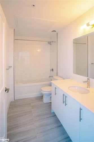 124-4 Kimberly Lane, Collingwood, ON - Indoor Photo Showing Bathroom