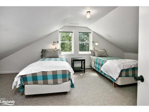 453964 Grey Road 2, Maxwell, ON - Indoor Photo Showing Bedroom