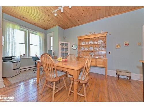 2964 12/13 Sunnidale Sideroad S, New Lowell, ON - Indoor Photo Showing Dining Room
