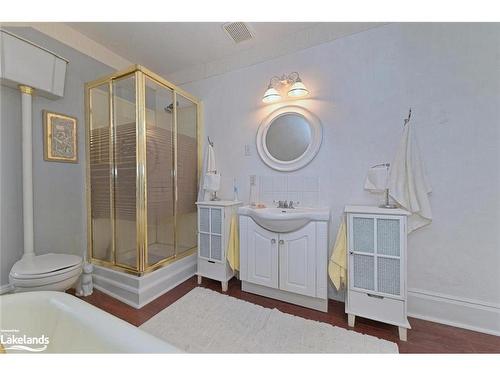 2964 12/13 Sunnidale Sideroad S, New Lowell, ON - Indoor Photo Showing Bathroom