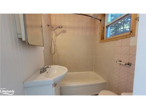 A07-280 River Road E, Wasaga Beach, ON - Indoor Photo Showing Bathroom