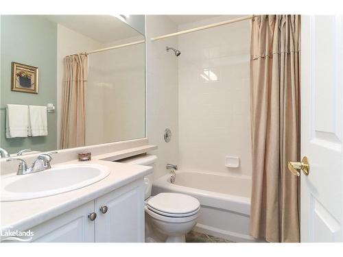 926 Cedar Pointe Court, Collingwood, ON - Indoor Photo Showing Bathroom