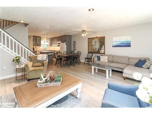 156 Escarpment Crescent, Collingwood, ON - Indoor Photo Showing Living Room