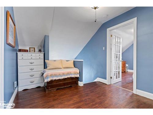 170 Kenilworth Avenue S, Hamilton, ON - Indoor Photo Showing Bedroom