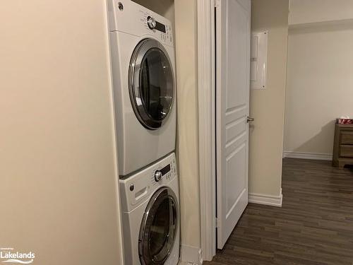 102-4 Cove Court, Collingwood, ON - Indoor Photo Showing Laundry Room