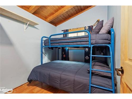4598 Anderson Avenue, Ramara, ON - Indoor Photo Showing Bedroom