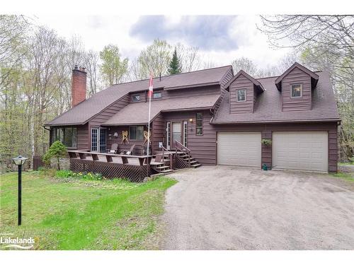 402 East Browns Road, Huntsville, ON - Outdoor With Deck Patio Veranda With Facade