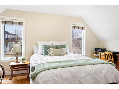 42 Winnifred Avenue, Parry Sound, ON - Indoor Photo Showing Bedroom