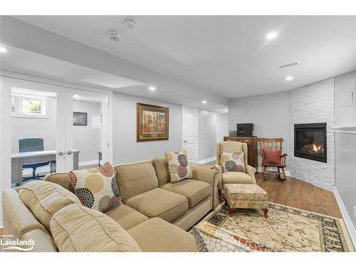 32 Pinecone Avenue, Tiny, ON - Indoor With Fireplace