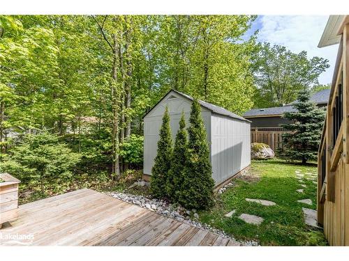 32 Pinecone Avenue, Tiny, ON - Outdoor