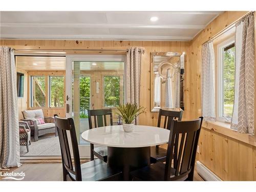 75 Audrey Smith Road, Magnetawan, ON - Indoor Photo Showing Dining Room