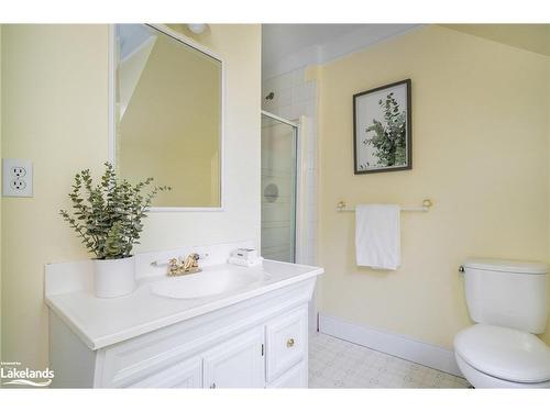 15 Mount View Court, Collingwood, ON - Indoor Photo Showing Bathroom