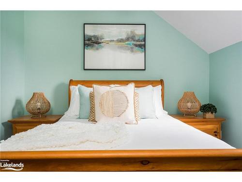 15 Mount View Court, Collingwood, ON - Indoor Photo Showing Bedroom