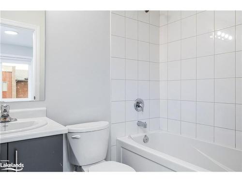 76 Winters Crescent, Collingwood, ON - Indoor Photo Showing Bathroom