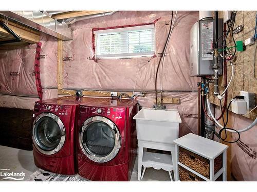 18-689616 Monterra Road, The Blue Mountains, ON - Indoor Photo Showing Laundry Room