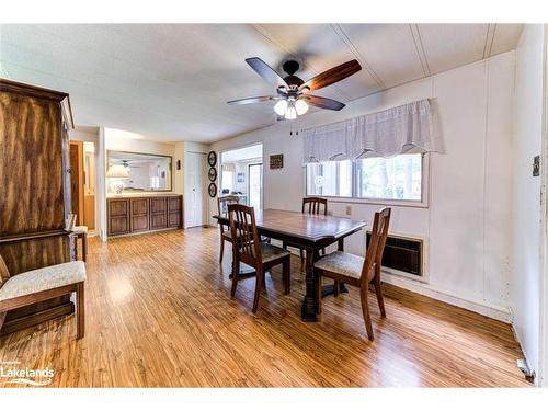 5 Carruthers Street S, Wasaga Beach, ON - Indoor Photo Showing Dining Room