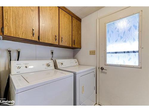 5 Carruthers Street S, Wasaga Beach, ON - Indoor Photo Showing Laundry Room