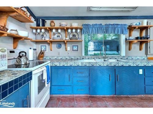 1 Gb466 Island, Parry Sound, ON - Indoor Photo Showing Kitchen