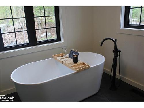 204 Wurm Road, Magnetawan, ON - Indoor Photo Showing Bathroom