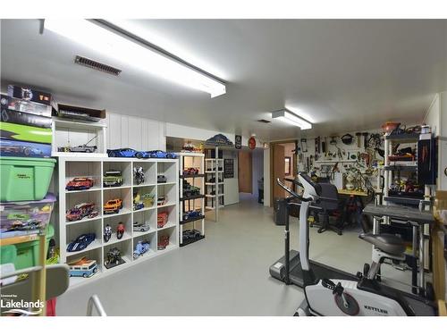 2A Wallis Street, Oro-Medonte, ON - Indoor Photo Showing Gym Room
