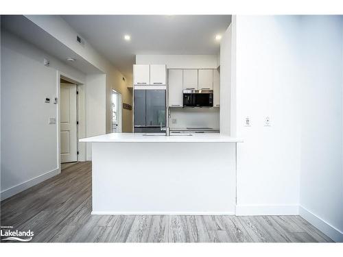 105-16 Beckwith Lane, The Blue Mountains, ON - Indoor Photo Showing Kitchen