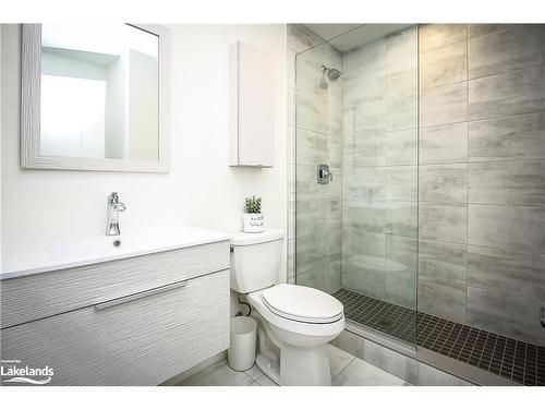 105-16 Beckwith Lane, The Blue Mountains, ON - Indoor Photo Showing Bathroom