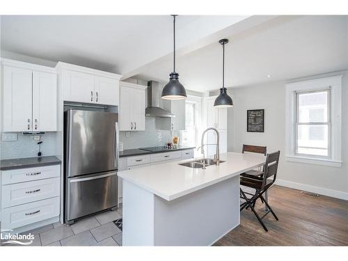 387 Yonge Street, Midland, ON - Indoor Photo Showing Kitchen With Stainless Steel Kitchen With Double Sink With Upgraded Kitchen