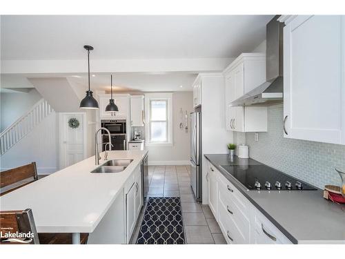 387 Yonge Street, Midland, ON - Indoor Photo Showing Kitchen With Stainless Steel Kitchen With Double Sink With Upgraded Kitchen