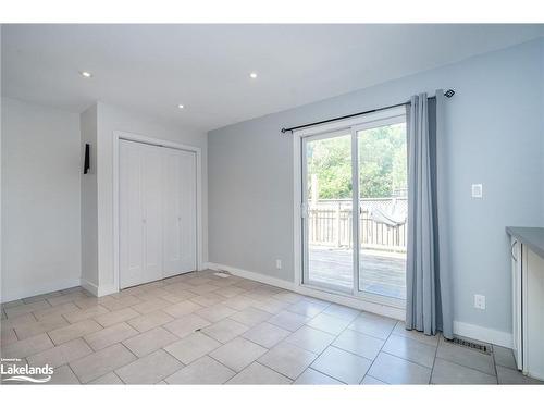 387 Yonge Street, Midland, ON - Indoor Photo Showing Laundry Room