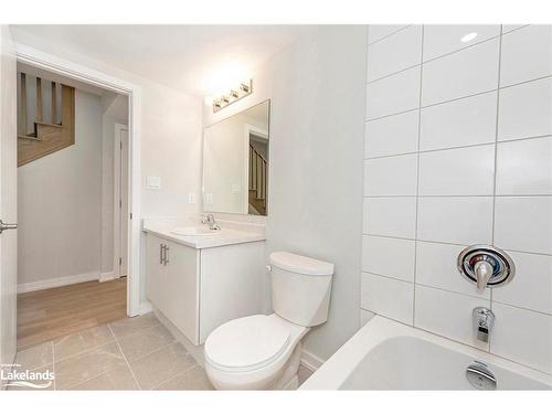 2 Winters Crescent, Collingwood, ON - Indoor Photo Showing Bathroom