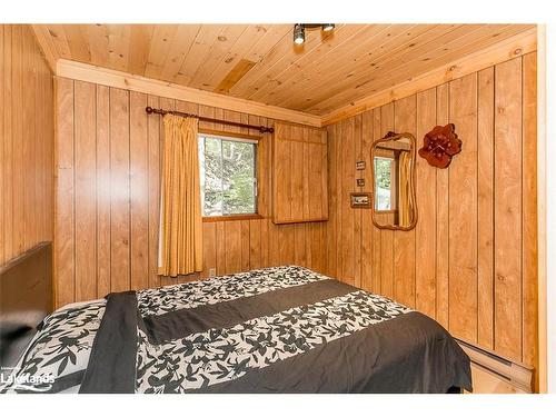 22 Peninsula Trail, Seguin, ON - Indoor Photo Showing Bedroom