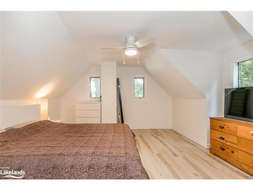 22 Peninsula Trail, Seguin, ON - Indoor Photo Showing Bedroom
