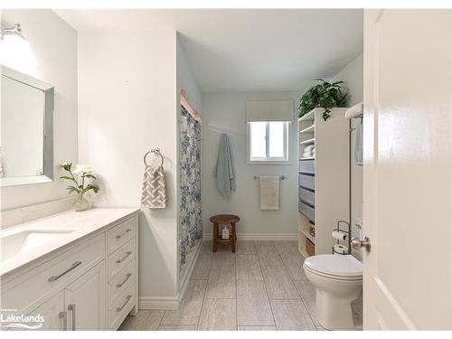 3196 Monarch Drive, Orillia, ON - Indoor Photo Showing Bathroom