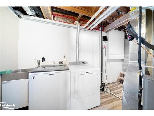 75 Stoney Road, Mckellar, ON - Indoor Photo Showing Laundry Room