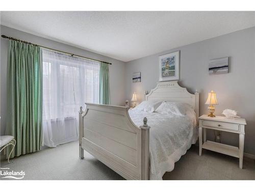 1-1514 Upper Middle Road, Burlington, ON - Indoor Photo Showing Bedroom