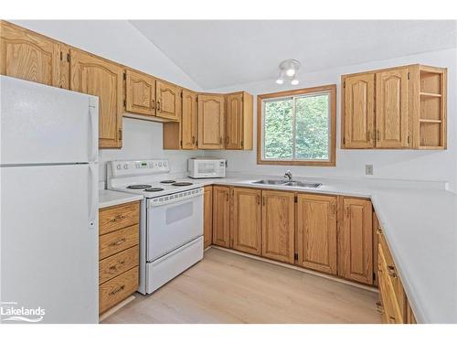 1181 Sherwood Forest Road, Bracebridge, ON - Indoor Photo Showing Kitchen With Double Sink