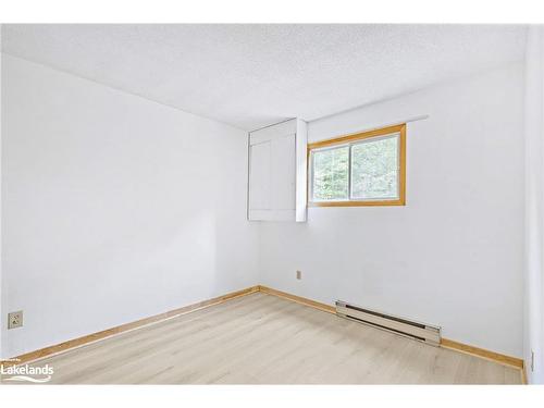 1181 Sherwood Forest Road, Bracebridge, ON - Indoor Photo Showing Other Room