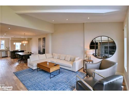 7-106 Alpine Springs Court, The Blue Mountains, ON - Indoor Photo Showing Living Room