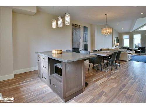 7-106 Alpine Springs Court, The Blue Mountains, ON - Indoor Photo Showing Dining Room