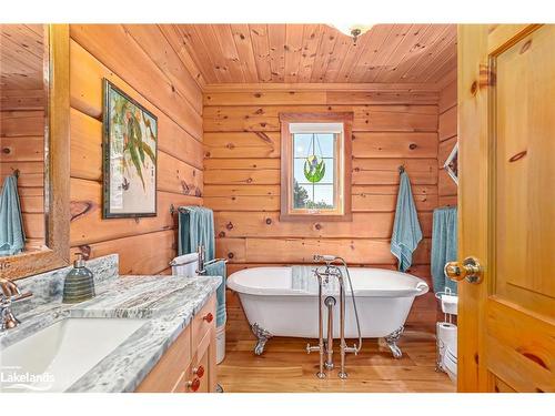 545413 4A Sideroad, Markdale, ON - Indoor Photo Showing Bedroom