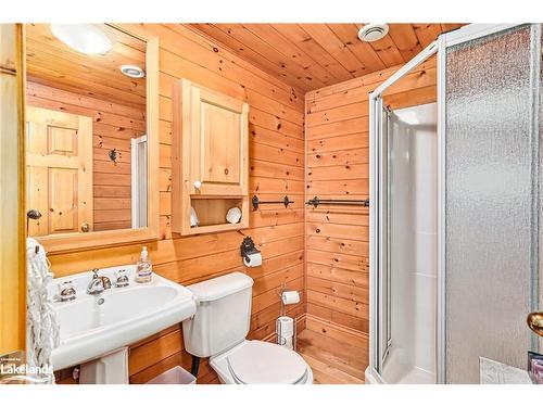 545413 4A Sideroad, Markdale, ON - Indoor Photo Showing Bathroom