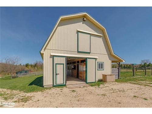 545413 4A Sideroad, Markdale, ON - Indoor Photo Showing Other Room