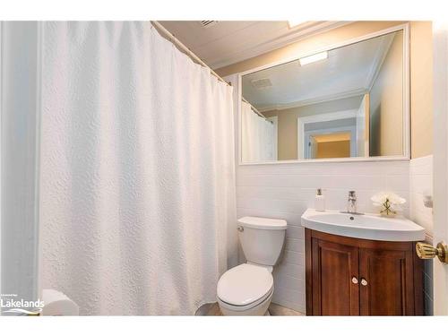 223 Woodland Drive, Huntsville, ON - Indoor Photo Showing Bathroom