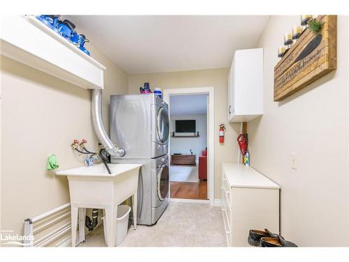 223 Woodland Drive, Huntsville, ON - Indoor Photo Showing Laundry Room