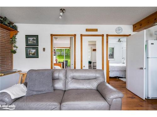 7-209528 Highway 26, The Blue Mountains, ON - Indoor Photo Showing Kitchen