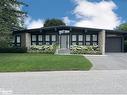 19 Golfview Drive, Collingwood, ON  - Outdoor With Facade 