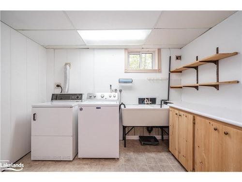 5 Dufferin Street, Penetanguishene, ON - Indoor Photo Showing Laundry Room