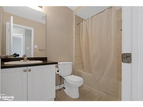 18 Albany Street, Collingwood, ON - Indoor Photo Showing Bathroom