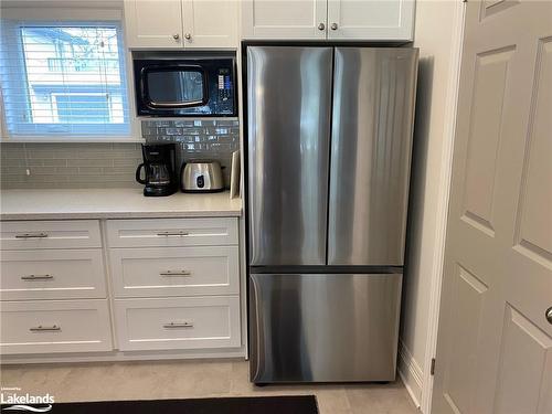 395 Mariners Way, Collingwood, ON - Indoor Photo Showing Kitchen