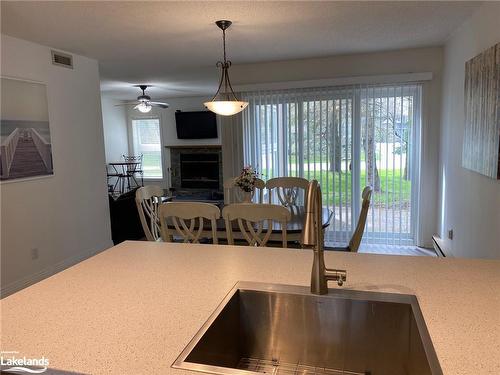 395 Mariners Way, Collingwood, ON - Indoor Photo Showing Dining Room